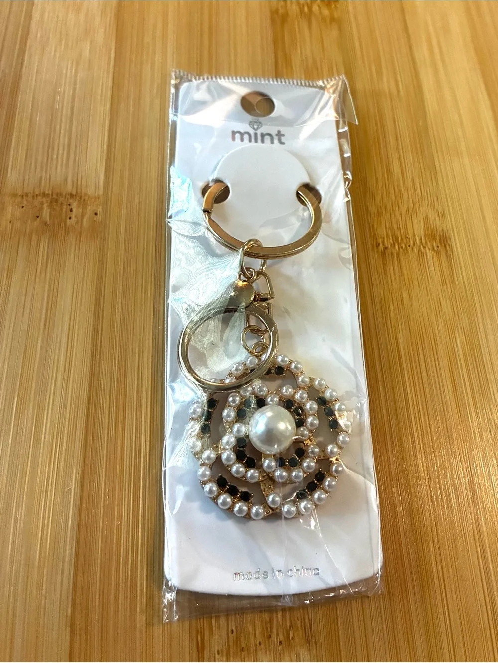 Mint Gold-Tone Pearl & Black Bead Floral Keyring